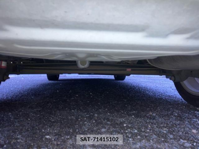 Toyota PREMIO 2008-05 8037631-11