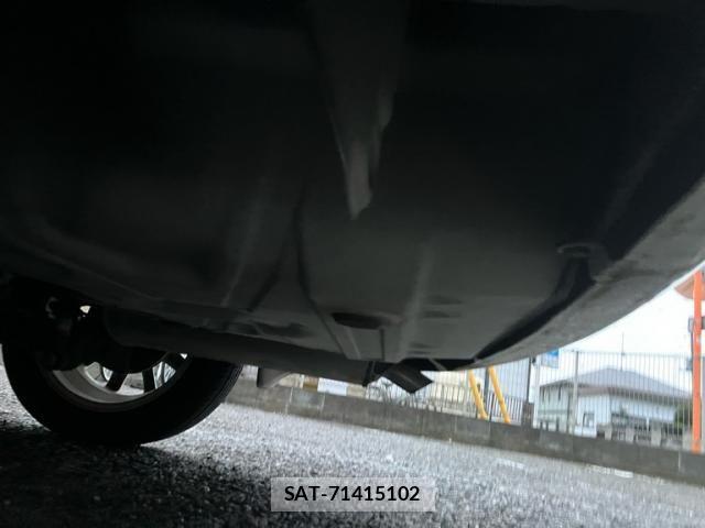 Toyota PREMIO 2008-05 8037631-12