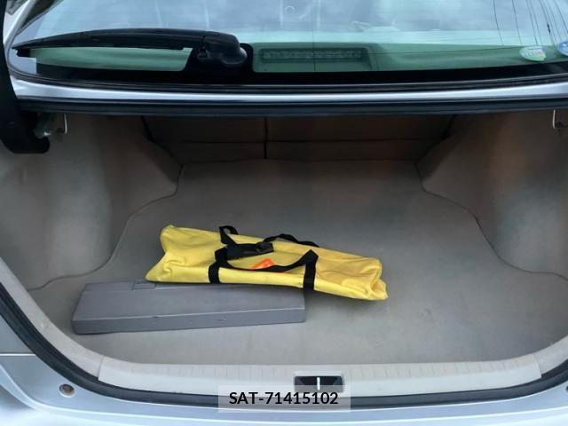 Toyota PREMIO 2008-05 8037631-14