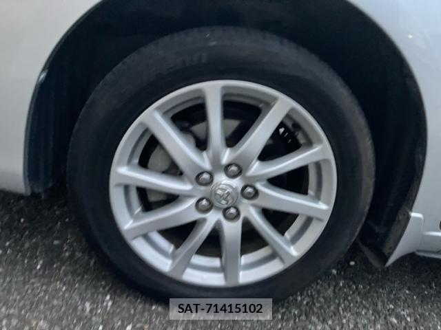 Toyota PREMIO 2008-05 8037631-7