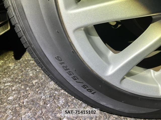 Toyota PREMIO 2008-05 8037631-8