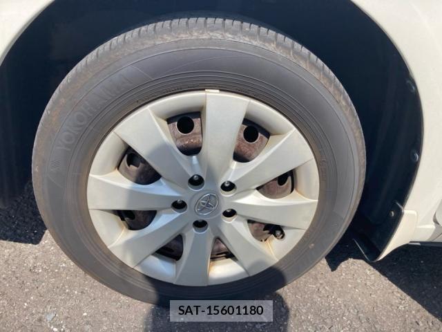 Toyota PREMIO 2013-11 8075133-9