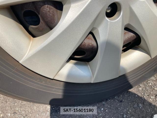 Toyota PREMIO 2013-11 8075133-10