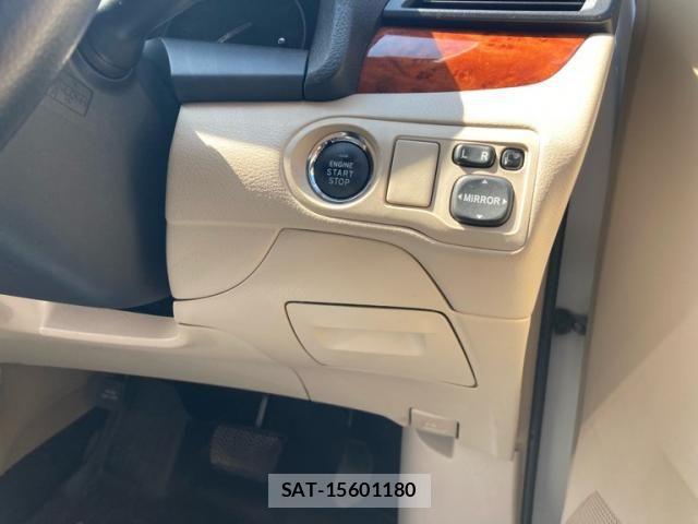 Toyota PREMIO 2013-11 8075133-14