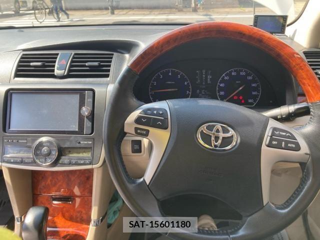 Toyota PREMIO 2013-11 8075133-16