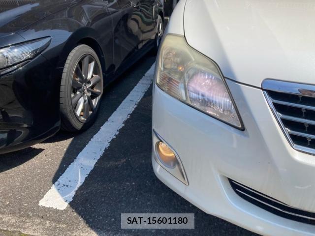 Toyota PREMIO 2013-11 8075133-2