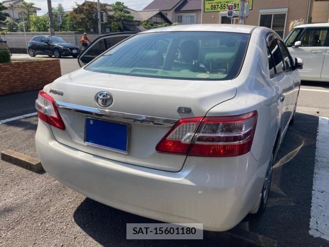 Toyota PREMIO 2013-11 8075133-3