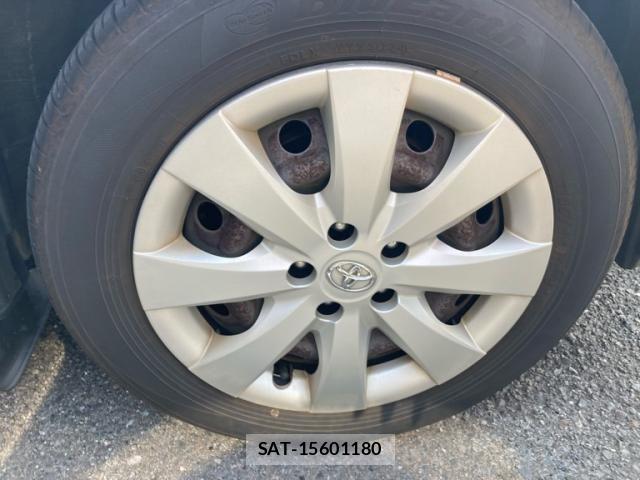 Toyota PREMIO 2013-11 8075133-6