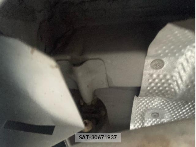 Toyota PREMIO 2003-10 8101228-9