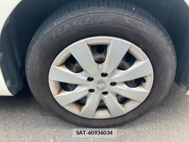 Toyota PREMIO 2017-09 8101225-7