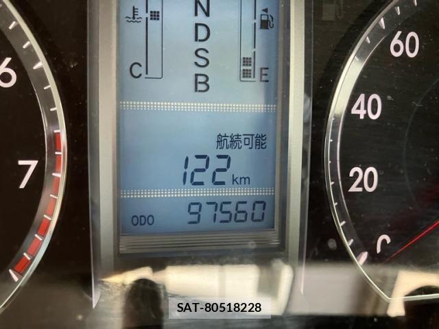 Toyota PREMIO 2011-08 8131916-14