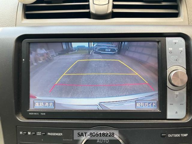 Toyota PREMIO 2011-08 8131916-15