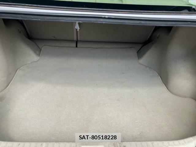 Toyota PREMIO 2011-08 8131916-20