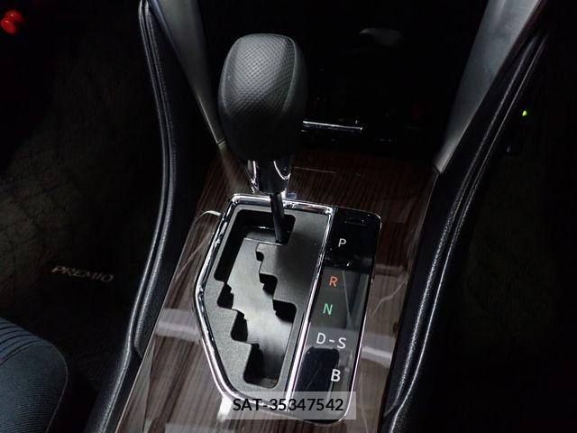 Toyota PREMIO 2018-05 8159016-9