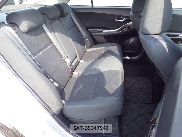 Toyota PREMIO 2018-05 8159016-15