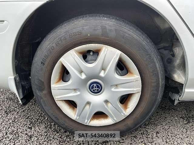 Toyota PREMIO 2003-07 8209565-6