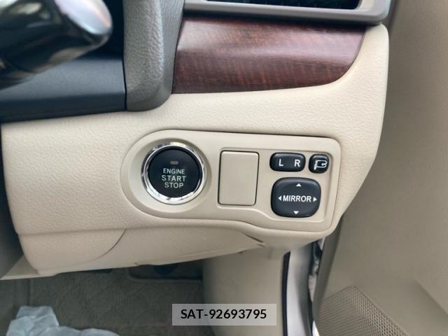 Toyota PREMIO 2012-03 8246349-11