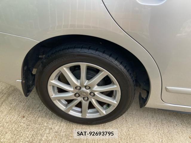 Toyota PREMIO 2012-03 8246349-6