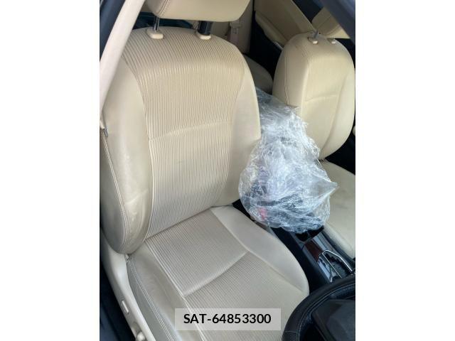 Toyota PREMIO 2016-07 8246348-10