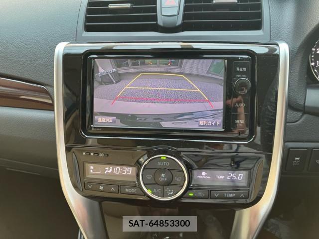 Toyota PREMIO 2016-07 8246348-16