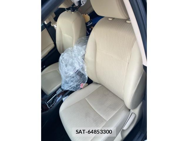 Toyota PREMIO 2016-07 8246348-17