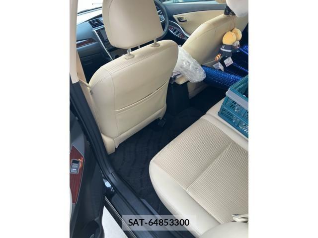Toyota PREMIO 2016-07 8246348-21
