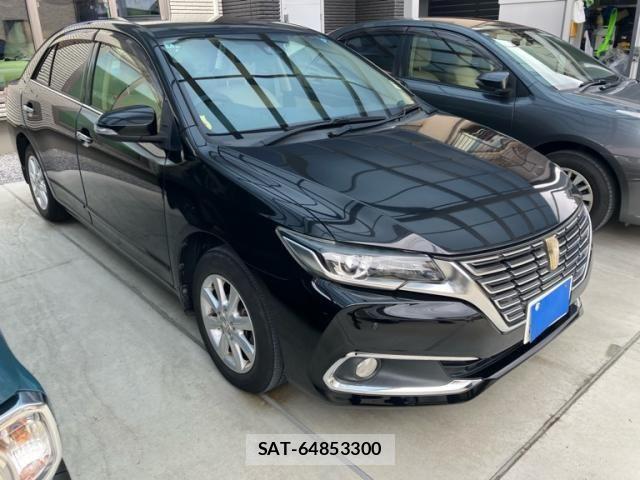 Toyota PREMIO 2016-07 8246348-2