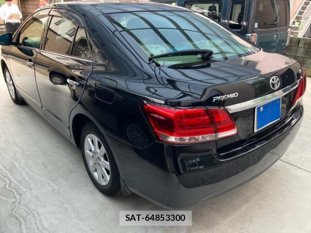 Toyota PREMIO 2016-07 8246348-4