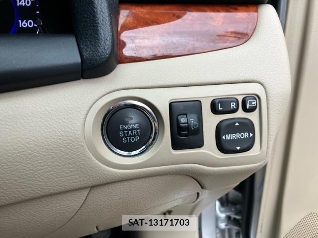 Toyota PREMIO 2016-09 8316410-19