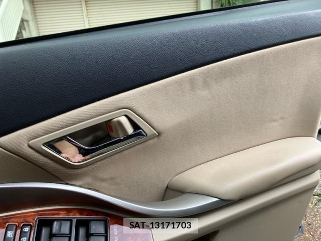 Toyota PREMIO 2016-09 8316410-26