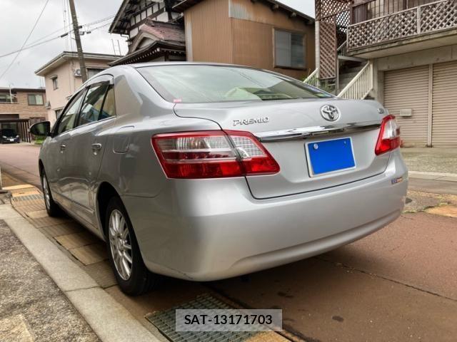 Toyota PREMIO 2016-09 8316410-5
