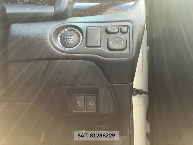 Toyota PREMIO 2016-11 8316409-16