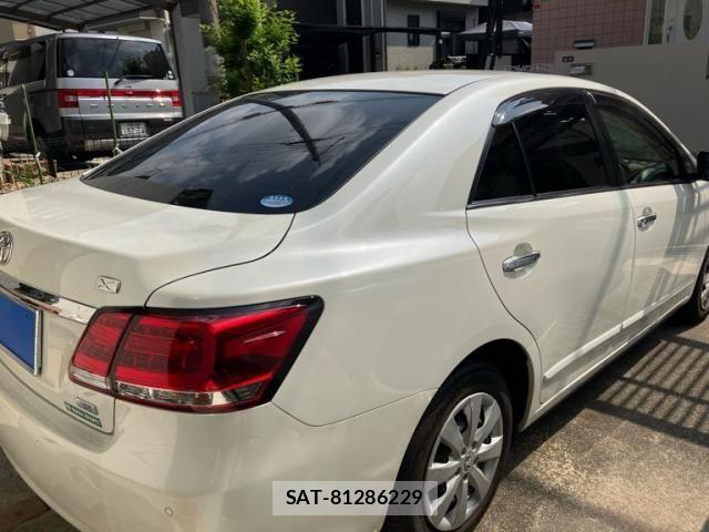Toyota PREMIO 2016-11 8316409-3