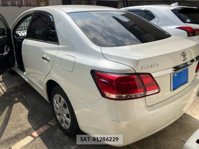 Toyota PREMIO 2016-11 8316409-4