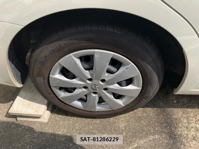 Toyota PREMIO 2016-11 8316409-6