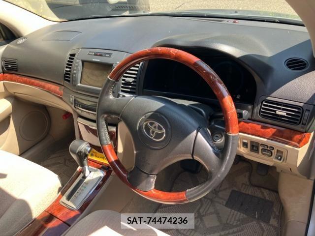Toyota PREMIO 2003-09 8316411-9