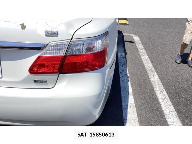 Toyota PREMIO 2010-02 8337403-14