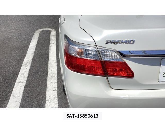 Toyota PREMIO 2010-02 8337403-15