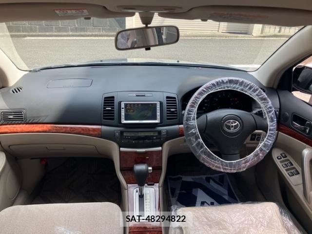 Toyota PREMIO 2003-09 8372055-2