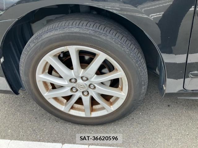 Toyota PREMIO 2011-08 8414407-10