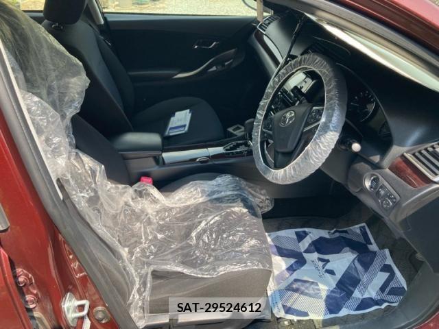 Toyota PREMIO 2016-09 8414404-13