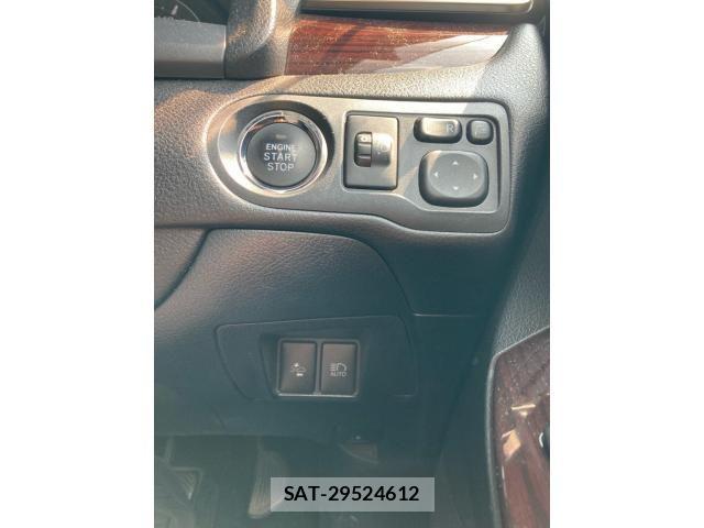 Toyota PREMIO 2016-09 8414404-15