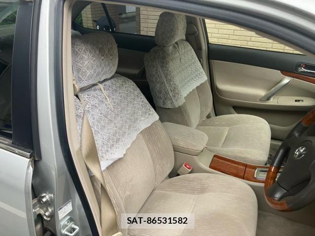 Toyota PREMIO 2006-03 8414408-15
