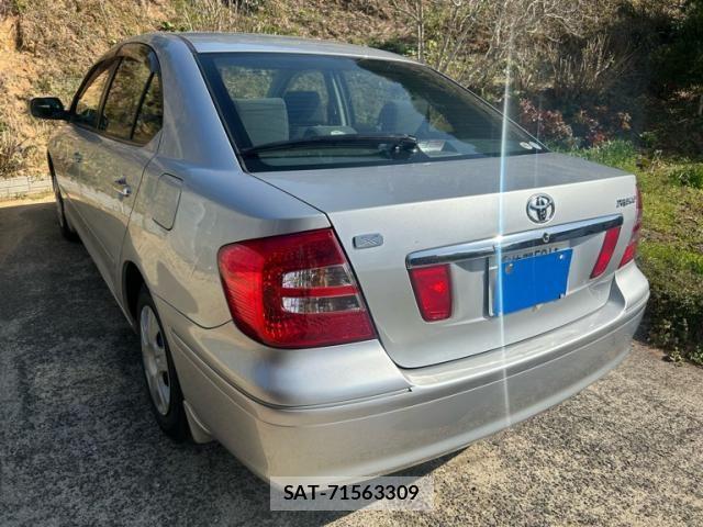 Toyota PREMIO 2005-02 8414411-3