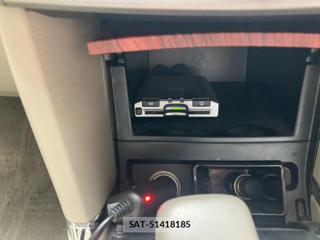 Toyota PREMIO 2009-09 8414405-16