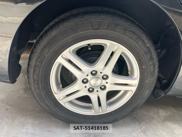 Toyota PREMIO 2009-09 8414405-3