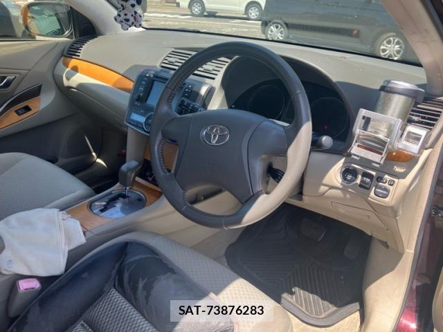 Toyota PREMIO 2008-09 8458204-7