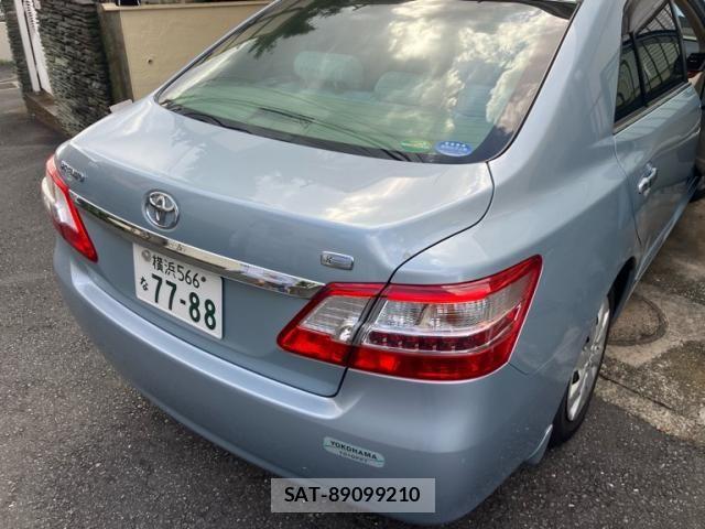Toyota PREMIO 2015-10 8458202-2