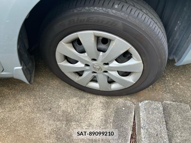 Toyota PREMIO 2015-10 8458202-5