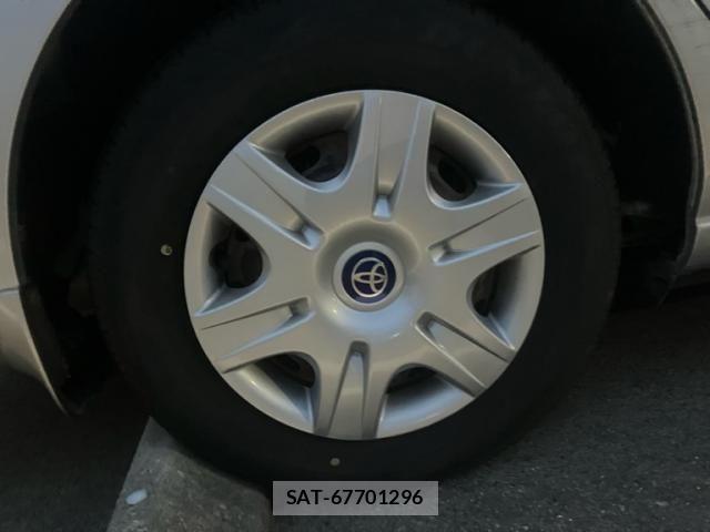 Toyota PREMIO 2005-08 8458203-6